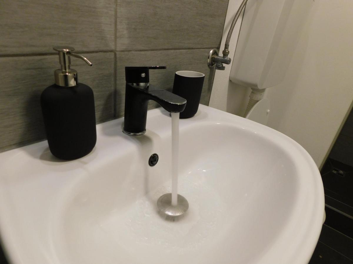 Ledek Apartment Ljubljana Bagian luar foto